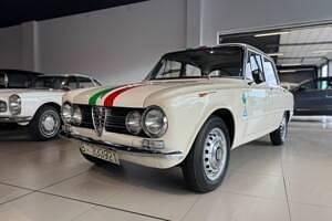 Usado Alfa Romeo Giulia Ti 92 CV (67 kW) 1963 Beige Berlina