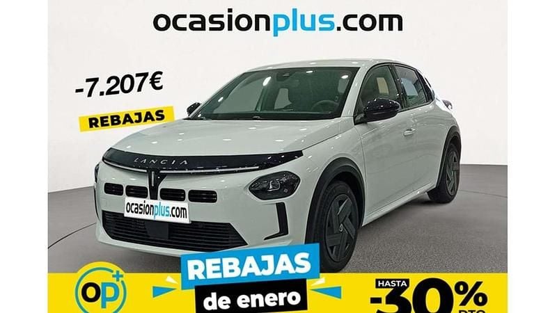 Blanco Nuevo 2025 Lancia Ypsilon Utilitario | 18.591 € (Precio justo) - Imagen 1/3