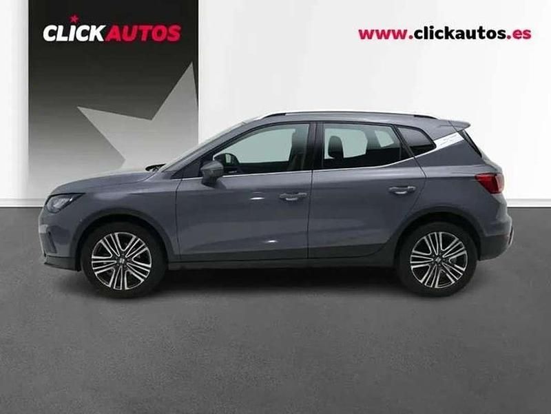 Usado Seat Arona 116 CV (85 kW) 2025 Gris SUV
