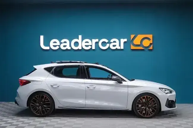 Usado Cupra Leon VZ 300 CV (220 kW) 2022 Blanco Utilitario