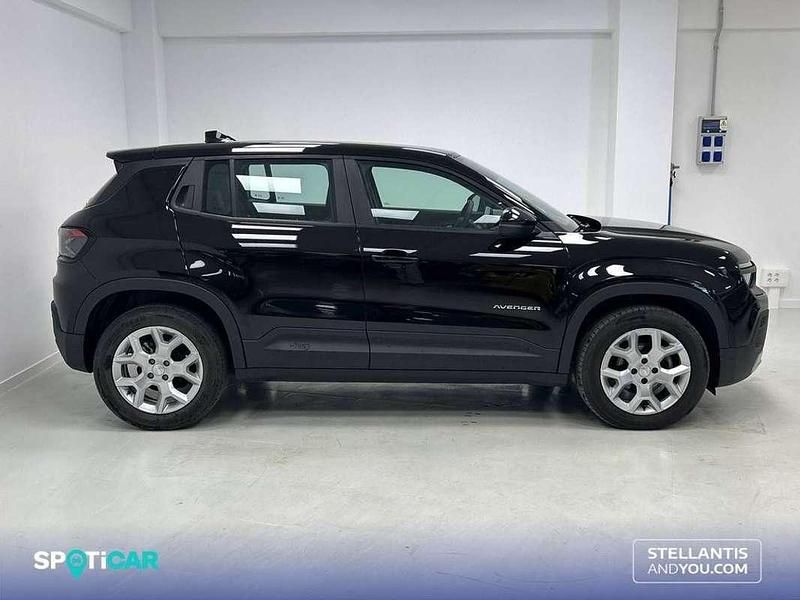 Usado Jeep Avenger Altitude 101 CV (74 kW) 2024 Negro SUV