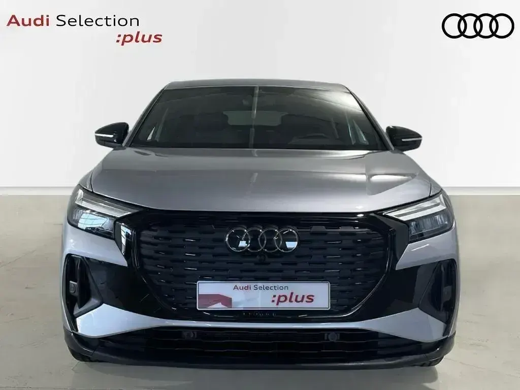 Usado Audi Q4 e-tron 210 kW (286 CV) 2026 Gris SUV