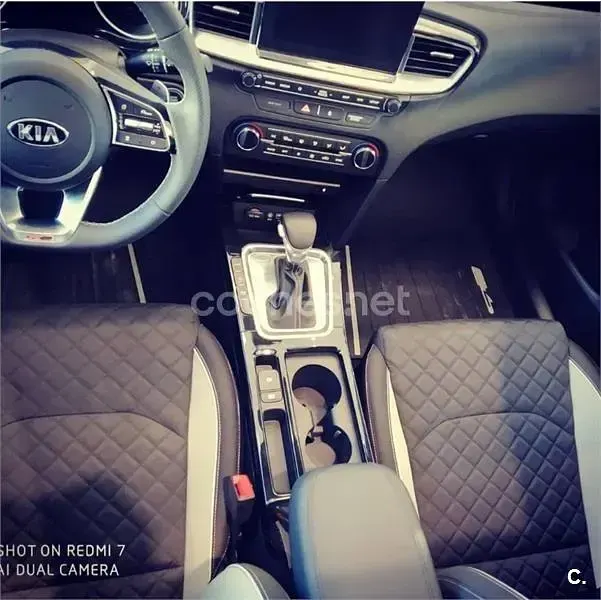 Usado Kia ProCeed GT-Line 140 CV (102 kW) 2021 Blanco Familiar