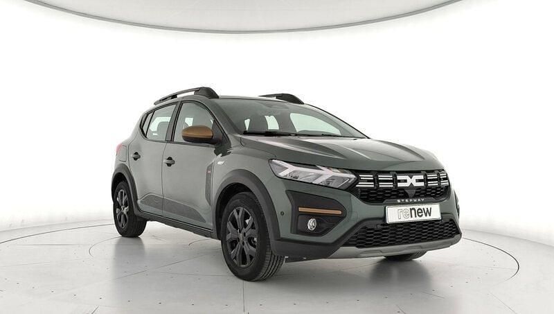 Usado Dacia Sandero Extreme 100 CV (73 kW) 2025 Verde Berlina