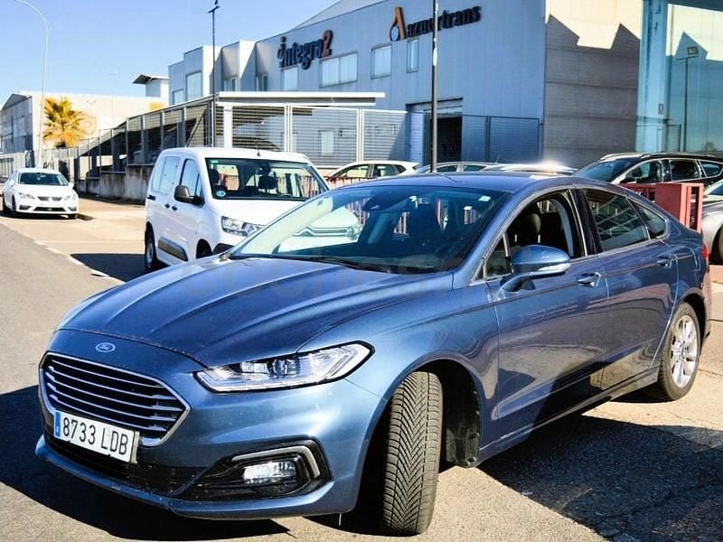 Usado Ford Mondeo Titanium 150 CV (110 kW) 2020 Azul Berlina