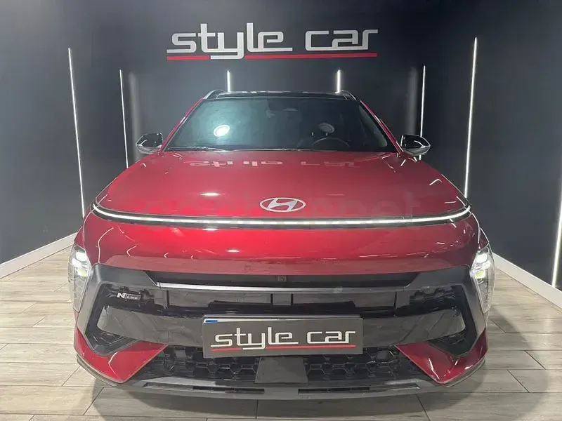 Usado Hyundai Kona N Line 141 CV (103 kW) 2023 Granate SUV