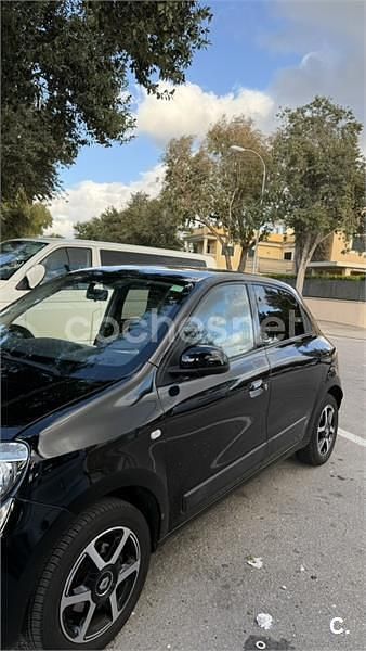 Usado Renault Twingo LIMITED 70 CV (51 kW) 2019 Negro Utilitario