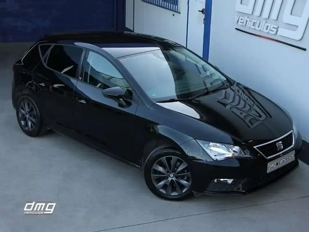 Usado Seat Leon ST Style 131 CV (96 kW) 2019 Negro Familiar