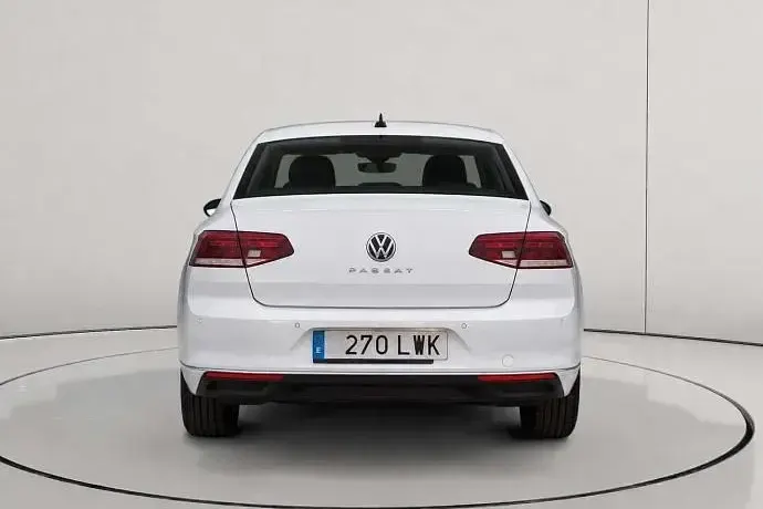 Usado VW Passat Business 122 CV (89 kW) 2022 Familiar