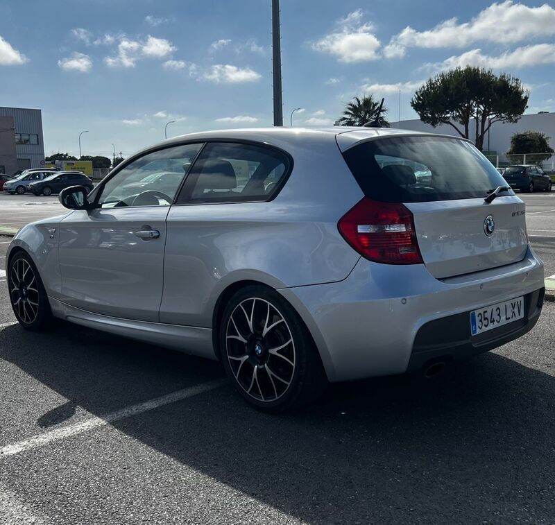 Usado BMW 123 204 CV (150 kW) 2010 Gris Utilitario