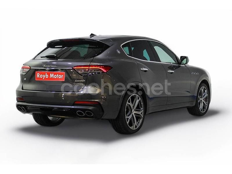 Usado Maserati Levante 275 CV (202 kW) 2017 Negro SUV