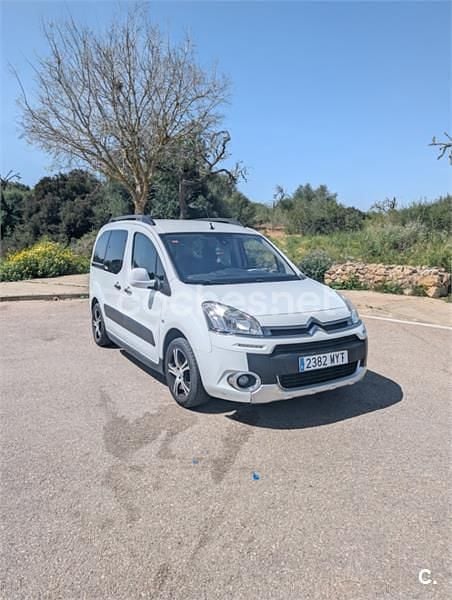 Usado Citroën Berlingo XTR 92 CV (67 kW) 2012 Blanco Monovolumen