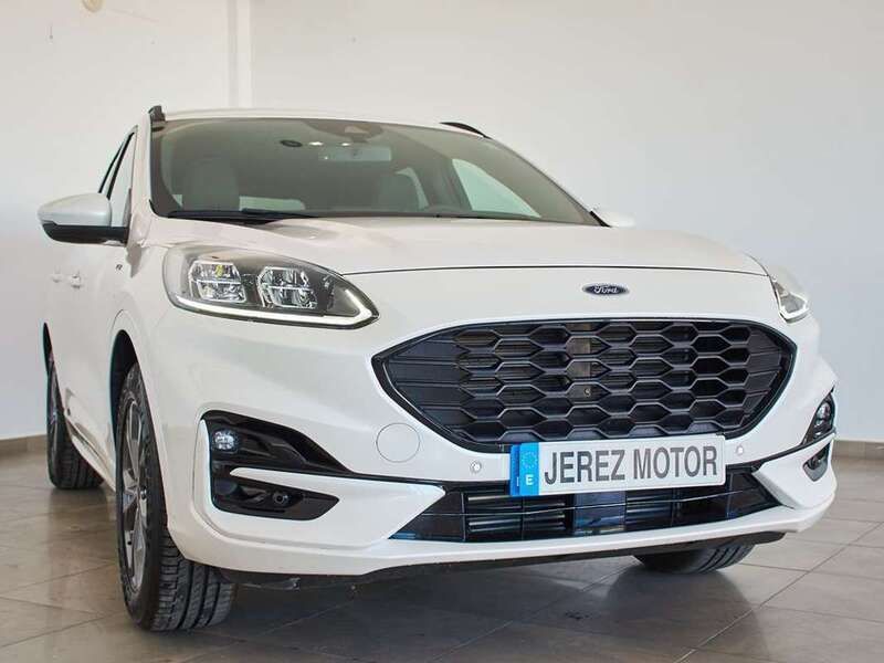 Usado Ford Kuga ST-Line X 150 CV (110 kW) 2021 Blanco platinum SUV