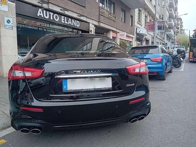 Usado Maserati Ghibli 275 CV (202 kW) 2017 Negro Coupe
