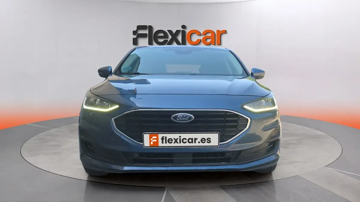 Usado Ford Focus Trend+ 120 CV (88 kW) 2022 Azul Berlina