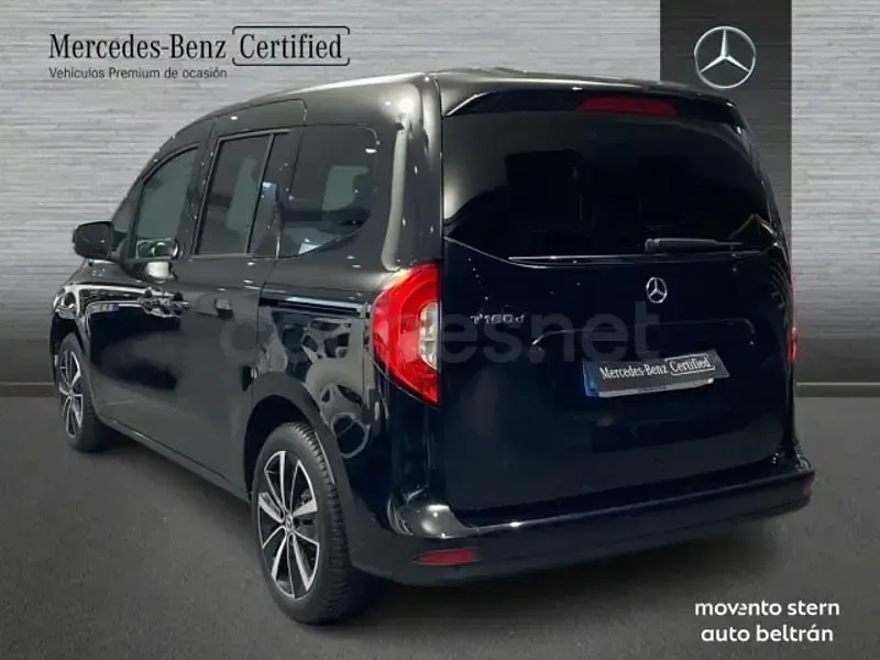 Usado Mercedes T180 116 CV (85 kW) 2025 Negro Monovolumen