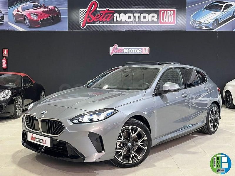 Usado BMW 120 Comfort Edition 163 CV (119 kW) 2025 Gris / plata Utilitario