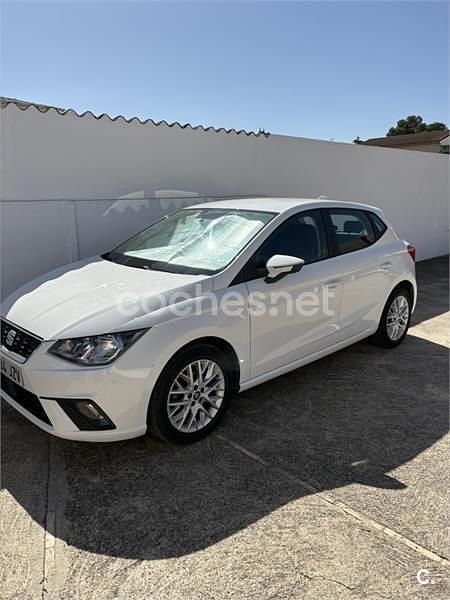 Usado Seat Ibiza Style 95 CV (69 kW) 2017 Blanco Berlina