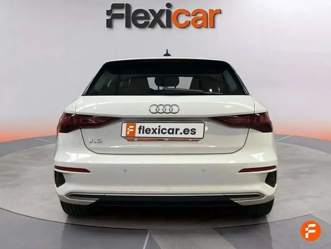 Usado Audi A3 Sportback 150 CV (110 kW) 2020 Blanco Utilitario