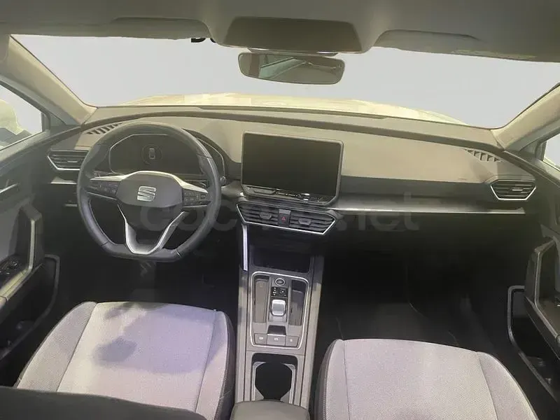 Usado Seat Leon Style 116 CV (85 kW) 2025 Blanco Familiar