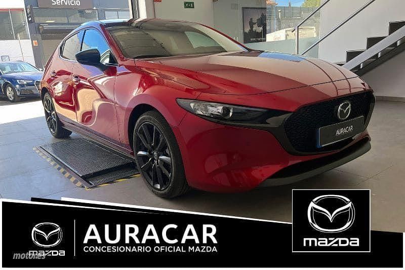 Rojo Nuevo 2025 Mazda 3 Homura-Line Berlina | 29.900 € (Precio justo) - Imagen 1/4