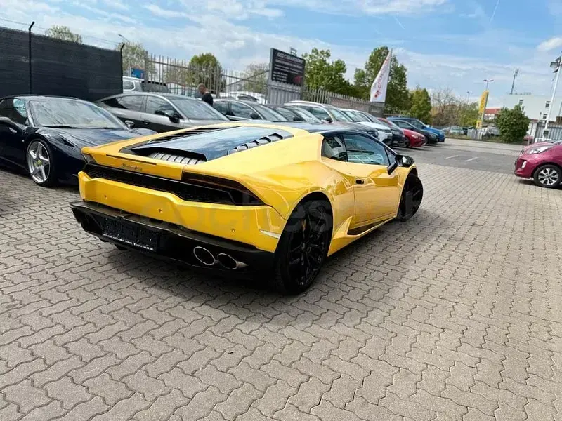 Usado Lamborghini Huracán 610 CV (448 kW) 2016 Amarillo Coupe