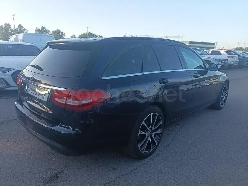 Usado Mercedes C200 136 CV (100 kW) 2017 Azul Berlina