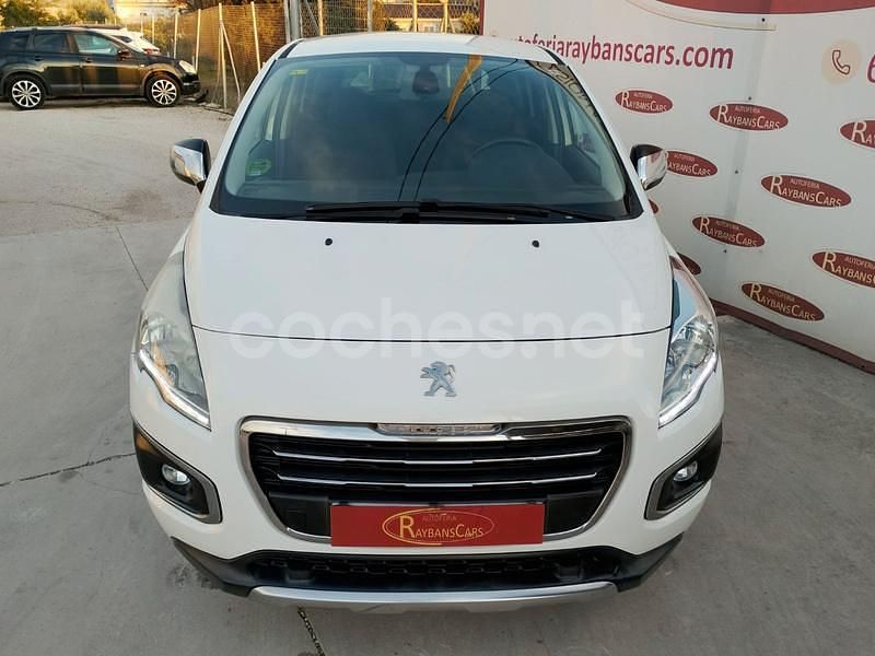 Usado Peugeot 3008 Allure 120 CV (88 kW) 2015 Blanco Berlina