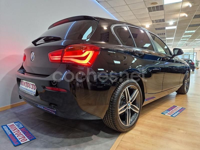 Usado BMW 118 Sport Line 150 CV (110 kW) 2018 Negro Utilitario