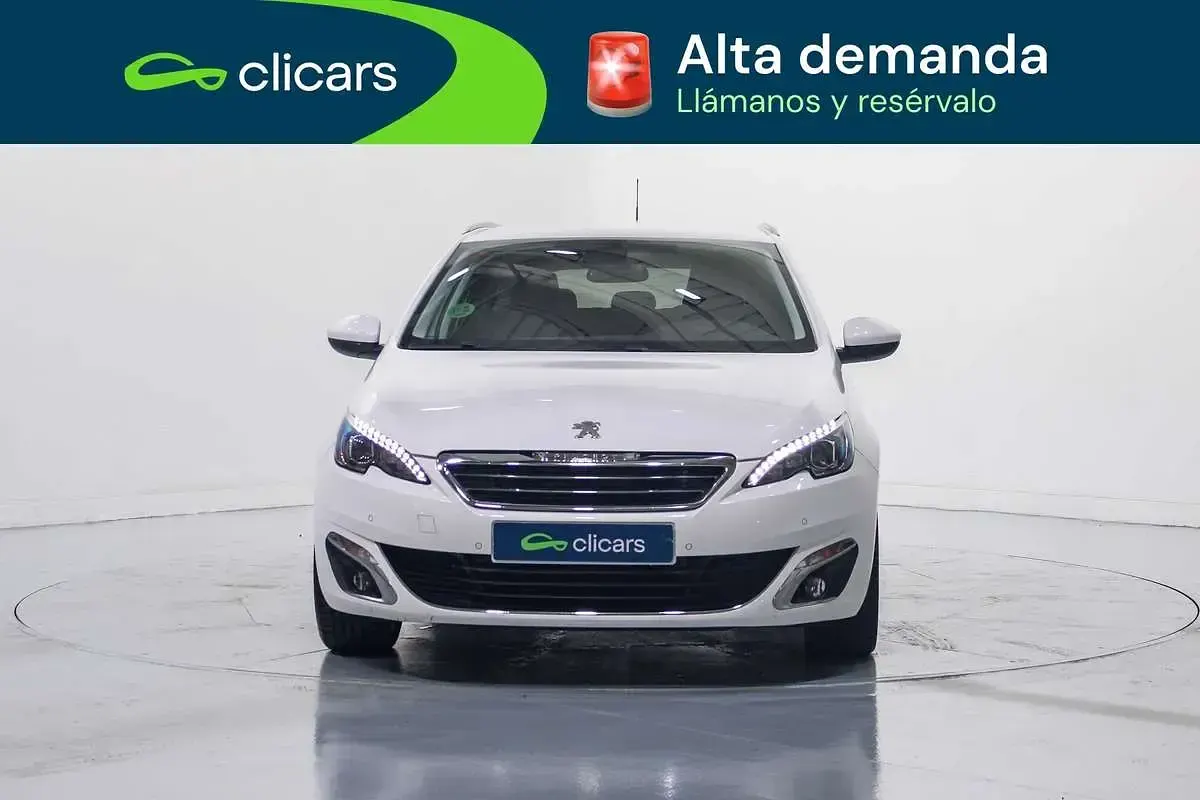 Usado Peugeot 308 SW Allure 131 CV (96 kW) 2017 Blanco Familiar