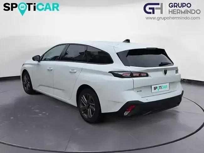 Usado Peugeot 308 SW Active 130 CV (95 kW) 2022 Blanco Familiar