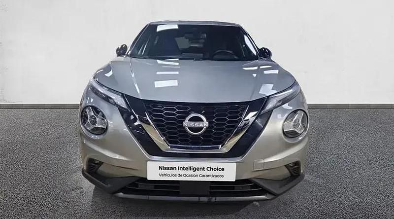 Usado Nissan Juke N-Connecta 114 CV (83 kW) 2024 Diamond silver (metalizado) SUV