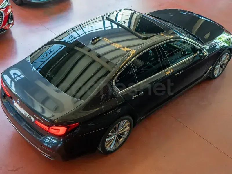Usado BMW 520 Sport Line 190 CV (139 kW) 2022 Gris / plata Berlina