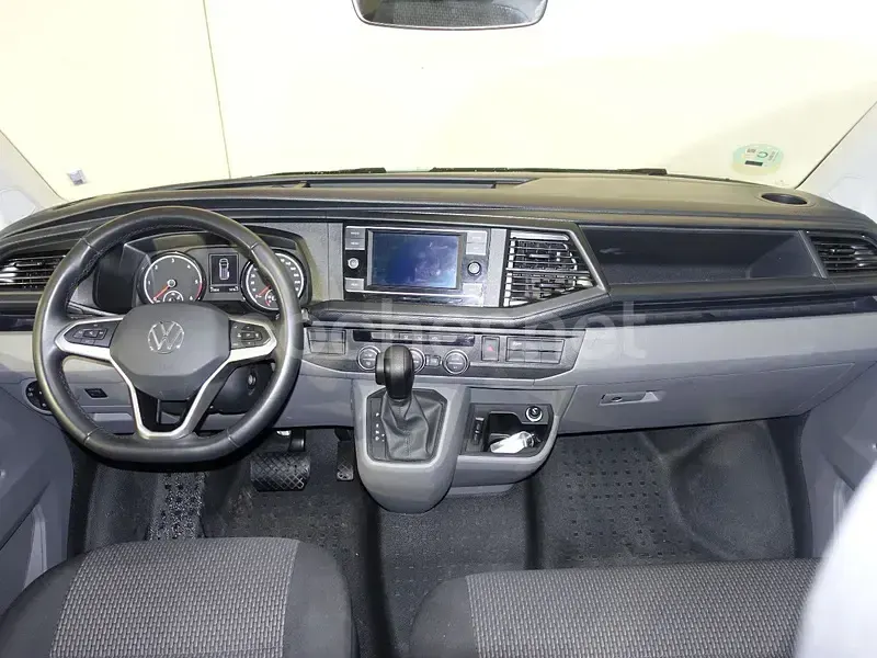 Usado VW Caravelle 150 CV (110 kW) 2024 Blanco Van