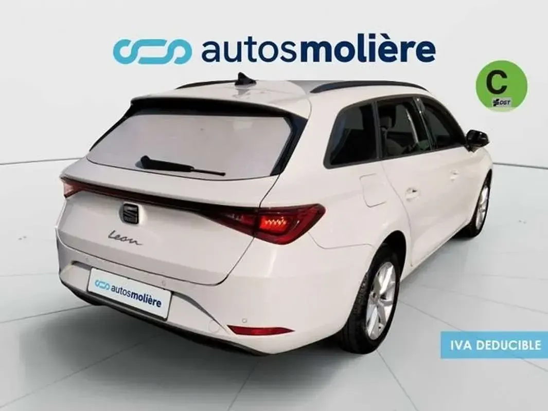 Usado Seat Leon Style 150 CV (110 kW) 2022 Blanco Utilitario