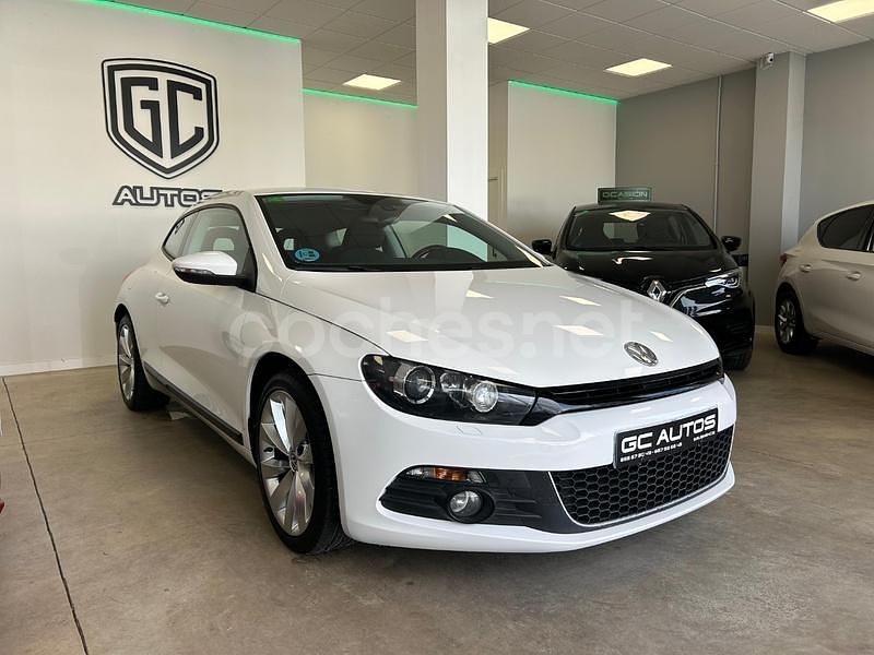 Blanco Usado 2011 VW Scirocco Coupe | 13.899 € (Un poco caro) - Imagen 1/4