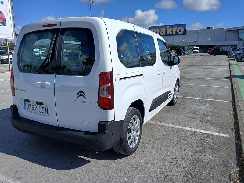 Usado Citroën Berlingo Feel 102 CV (75 kW) 2019 Blanco Monovolumen