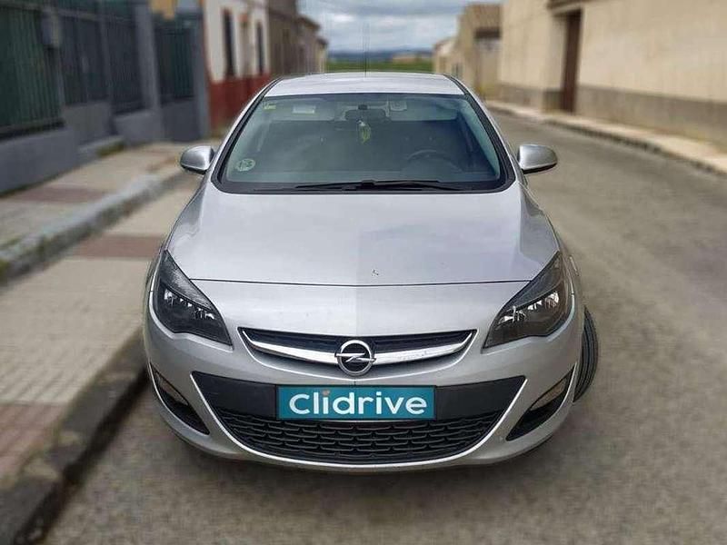 Usado Opel Astra Selective 110 CV (80 kW) 2014 Gris Utilitario