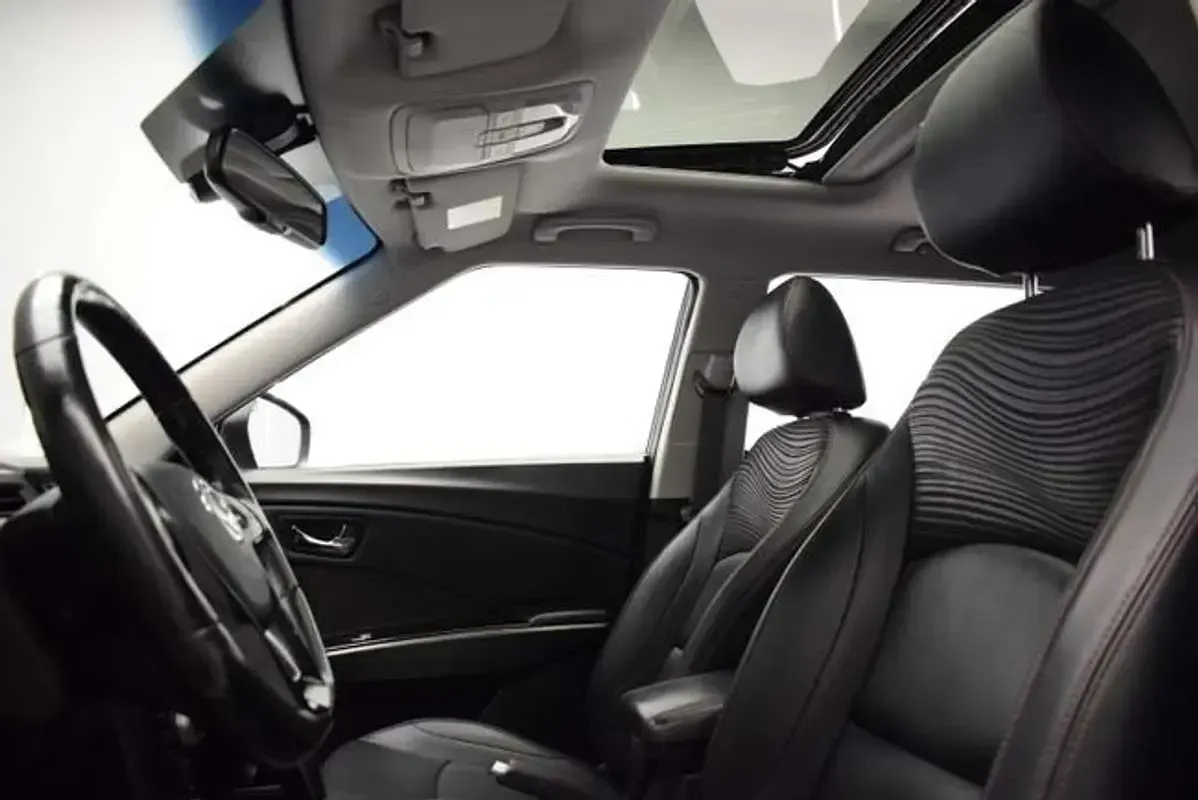Usado SsangYong XLV Limited 116 CV (85 kW) 2017 Negro SUV