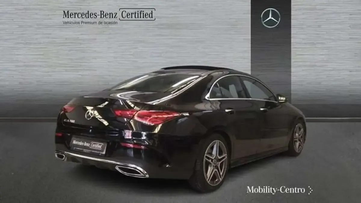Usado Mercedes CLA200 156 CV (114 kW) 2019 Negro Coupe