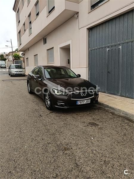 Marrón Usado 2015 Infiniti Q50 Premium Berlina | 14.900 € (Precio justo) - Imagen 1/4