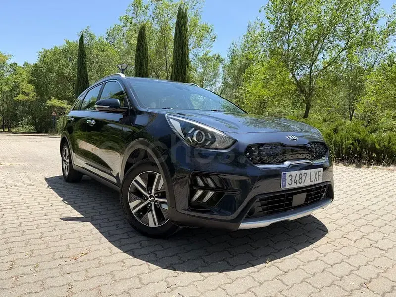Usado Kia Niro 141 CV (103 kW) 2022 Azul SUV