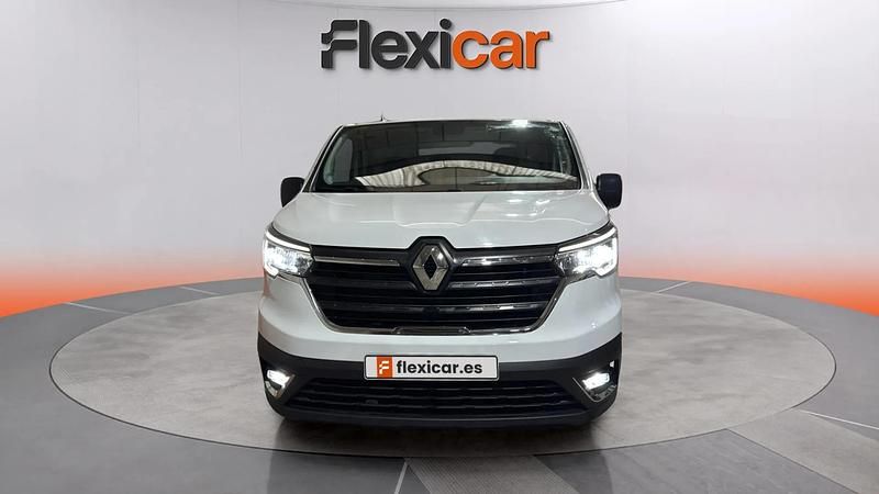 Usado Renault Trafic 110 CV (80 kW) 2023 Blanco Monovolumen
