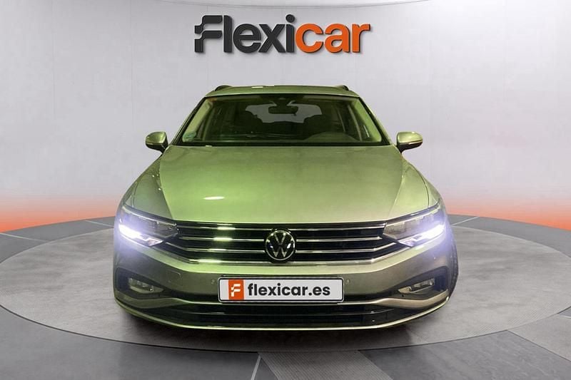 Usado VW Passat 150 CV (110 kW) 2020 Gris Familiar