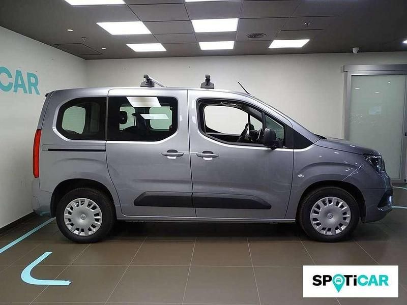 Usado Opel Combo-e Life Edition 100 kW (137 CV) 2023 Gris Monovolumen