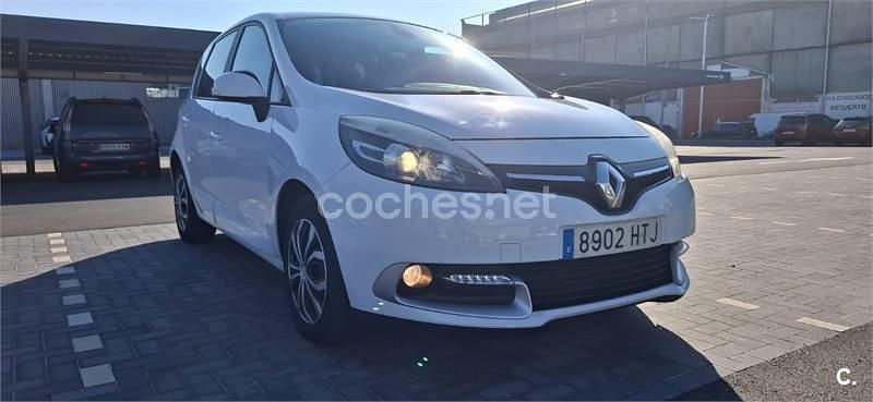 Blanco Usado 2013 Renault Scénic III LIMITED Monovolumen | 6900 € (Un poco caro) - Imagen 1/4