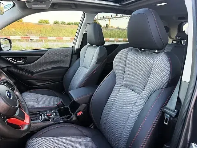 Usado Subaru Forester Sport 151 CV (111 kW) 2023 Gris / plata SUV