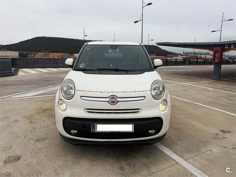 Usado Fiat 500L Lounge 85 CV (62 kW) 2013 Blanco Monovolumen