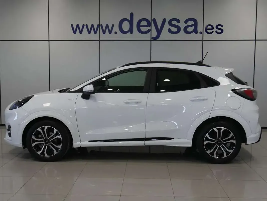 Usado Ford Puma ST-Line 125 CV (91 kW) 2023 Blanco SUV