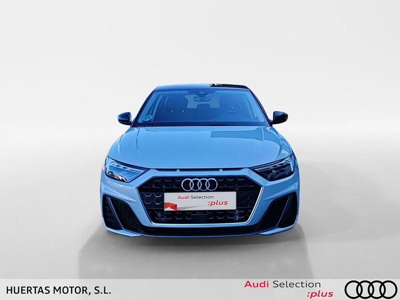 Usado Audi A1 Sportback 116 CV (85 kW) 2025 Gris Utilitario